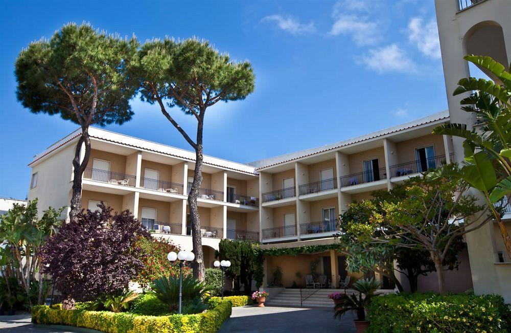 Hotel Terme Alexander Ischia Extérieur photo